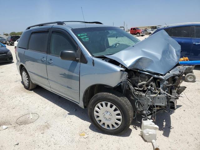 Photo 4 from auction – 2010 TOYOTA SIENNA CE with VIN 5TDKK4CC3AS319231