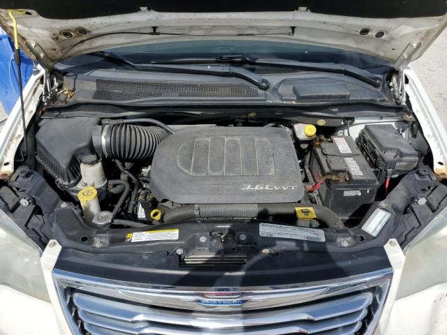 Photo 12 from auction – 2011 CHRYSLER TOWN & COU with VIN 2A4RR8DG8BR764202