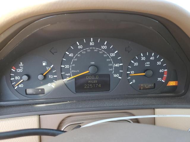 Photo 9 from auction – 2000 MERCEDES-BENZ E 320 with VIN WDBJF65J2YB074963