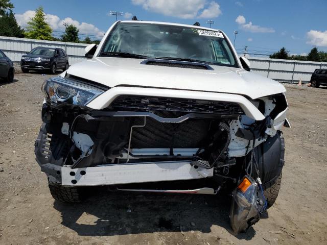 Photo 5 from auction – 2019 TOYOTA 4RUNNER SR with VIN JTEBU5JR2K5674885