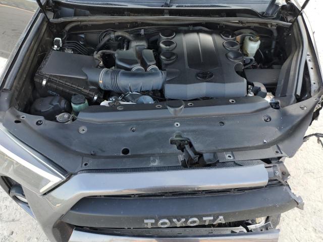 Photo 12 from auction – 2018 TOYOTA 4RUNNER SR with VIN JTEZU5JR3J5189099