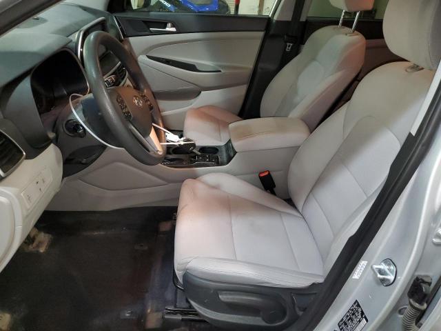 Photo 7 from auction – 2019 HYUNDAI TUCSON SE with VIN KM8J2CA49KU953329