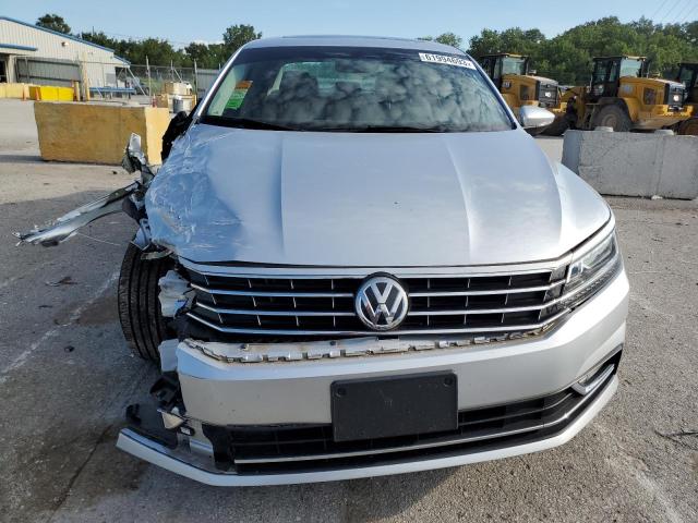 Photo 5 from auction – 2016 VOLKSWAGEN PASSAT SEL with VIN 1VWCT7A34GC063114