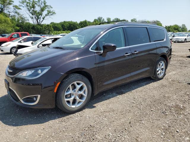 CHRYSLER PACIFICA T 2018 with VIN 2C4RC1FG0JR128111 - Photo from auction