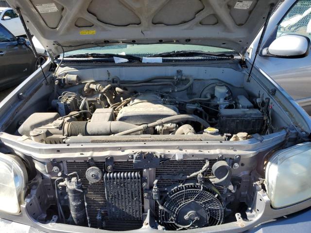 Photo 11 from auction – 2002 TOYOTA SEQUOIA with VIN 5TDBT44A32S106372