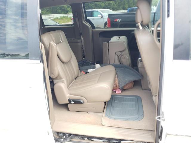 Photo 11 from auction – 2014 CHRYSLER TOWN & COU with VIN 2C4RC1BG4ER131623