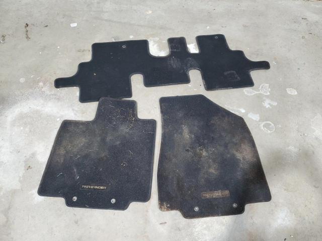 Photo 13 from auction – 2015 NISSAN PATHFINDER with VIN 5N1AR2MN7FC688531