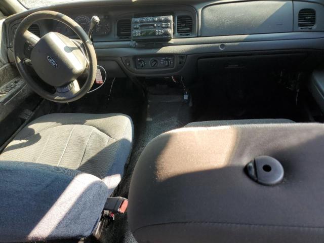 Photo 8 from auction – 2005 FORD CROWN VICT with VIN 2FAFP71W35X146621