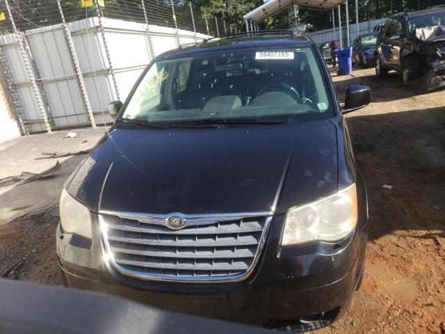 Photo 5 from auction – 2010 CHRYSLER TOWN & COU with VIN 2A4RR8D10AR457035