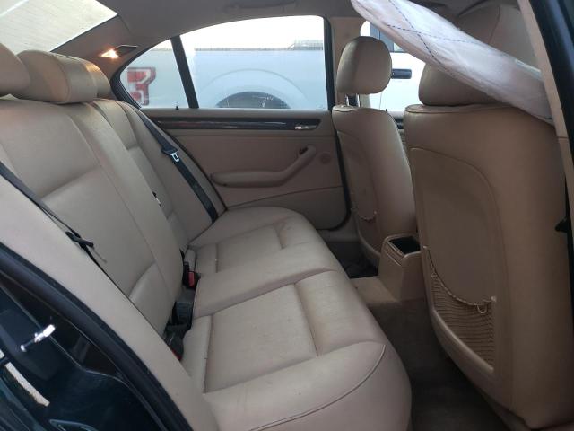 Photo 10 from auction – 2003 BMW 325 I with VIN WBAET374X3NJ36261