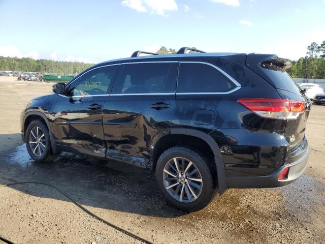 Photo 2 from auction – 2018 TOYOTA HIGHLANDER with VIN 5TDJZRFHXJS854732