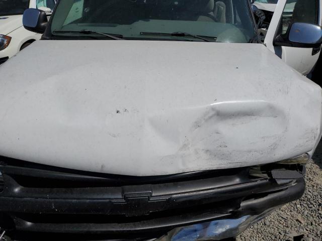 Photo 11 from auction – 2000 CHEVROLET SILVERADO with VIN 1GCEC19T6YZ302383