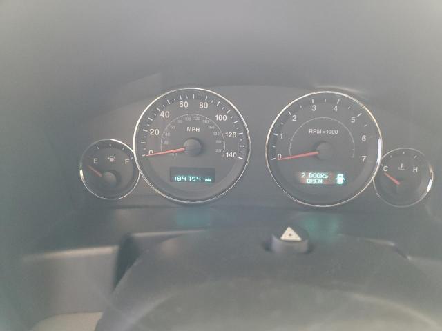 Photo 9 from auction – 2006 JEEP COMMANDER with VIN 1J8HH48NX6C226551