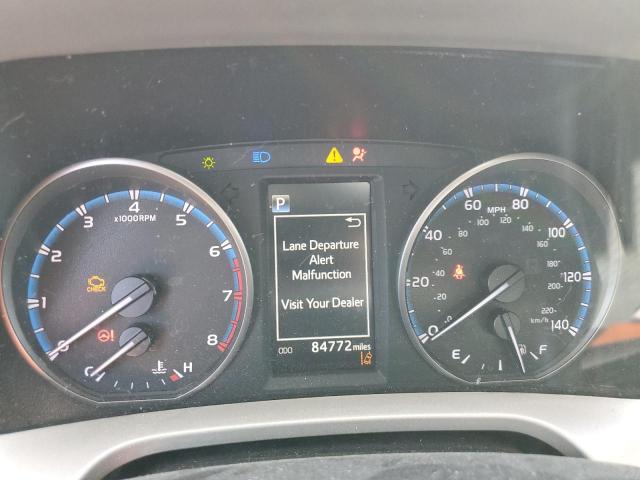 Photo 9 from auction – 2018 TOYOTA RAV4 LE with VIN 2T3BFREV3JW789161