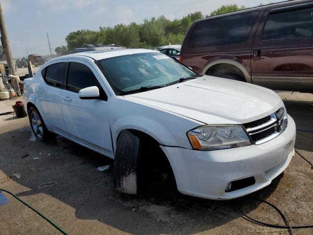 Photo 4 from auction – 2011 DODGE AVENGER LU with VIN 1B3BD2FGXBN572455