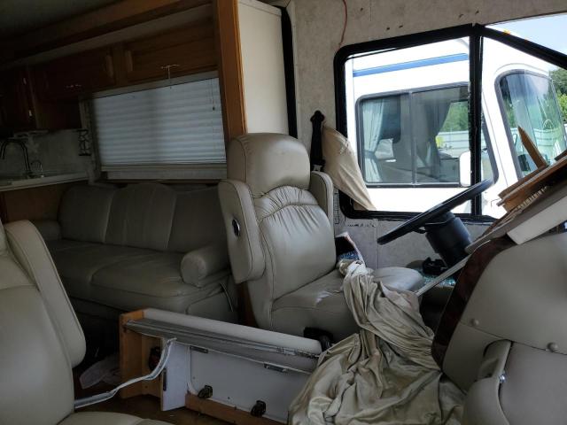 Photo 5 from auction – 2000 FLEETWOOD DISCOVERY with VIN 4UZ6XFBA0YCG13131