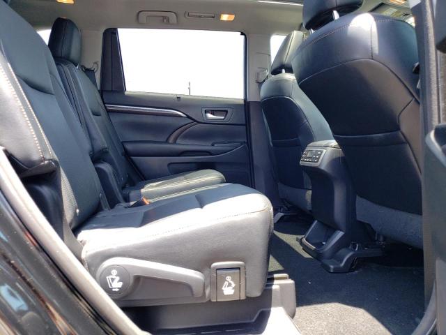 Photo 11 from auction – 2016 TOYOTA HIGHLANDER with VIN 5TDYKRFH8GS182858