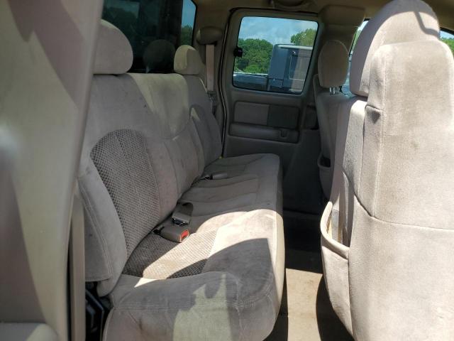 Photo 10 from auction – 2002 CHEVROLET SILVERADO with VIN 2GCEC19VX21334058