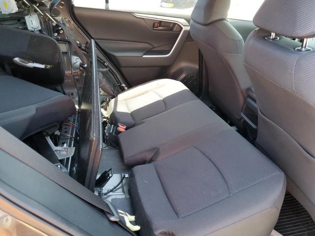 Photo 11 from auction – 2021 TOYOTA RAV4 LE with VIN JTMK1RFV3MD064156