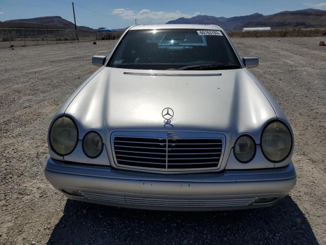 Photo 5 from auction – 1998 MERCEDES-BENZ E 320 with VIN WDBJF65F0WA604233