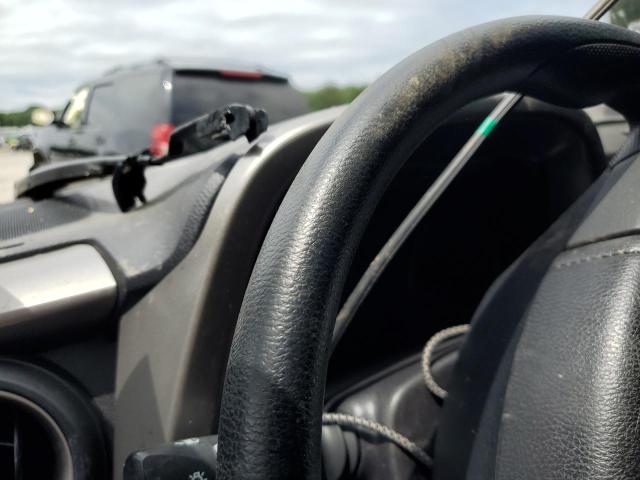 Photo 9 from auction – 2018 TOYOTA RAV4 LE with VIN 2T3ZFREV7JW431396