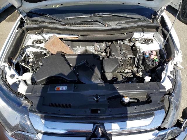 Photo 12 from auction – 2018 MITSUBISHI OUTLANDER with VIN JA4AD3A32JZ039263