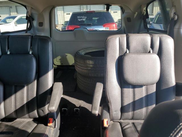 Photo 10 from auction – 2016 CHRYSLER TOWN & COU with VIN 2C4RC1BG8GR299414