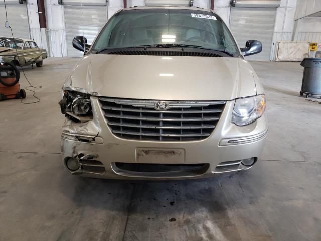 Photo 5 from auction – 2005 CHRYSLER TOWN & COU with VIN 2C8GP64L95R121431