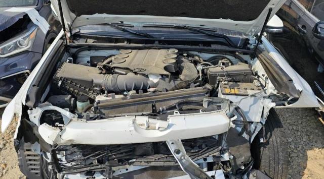 Photo 12 from auction – 2021 TOYOTA 4RUNNER SR with VIN JTEFU5JR2M5232807