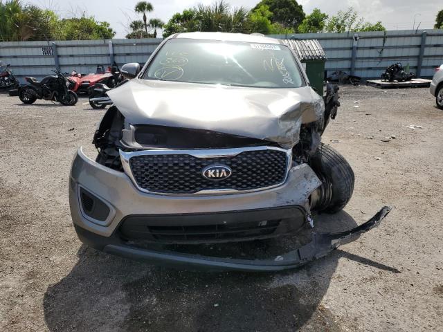 Photo 5 from auction – 2017 KIA SORENTO LX with VIN 5XYPG4A37HG258015
