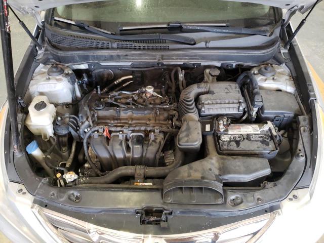 Photo 11 from auction – 2013 HYUNDAI SONATA SE with VIN 5NPEC4AC1DH580011