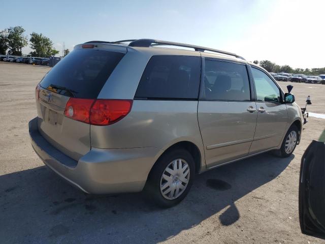 Photo 3 from auction – 2010 TOYOTA SIENNA CE with VIN 5TDKK4CC4AS341514