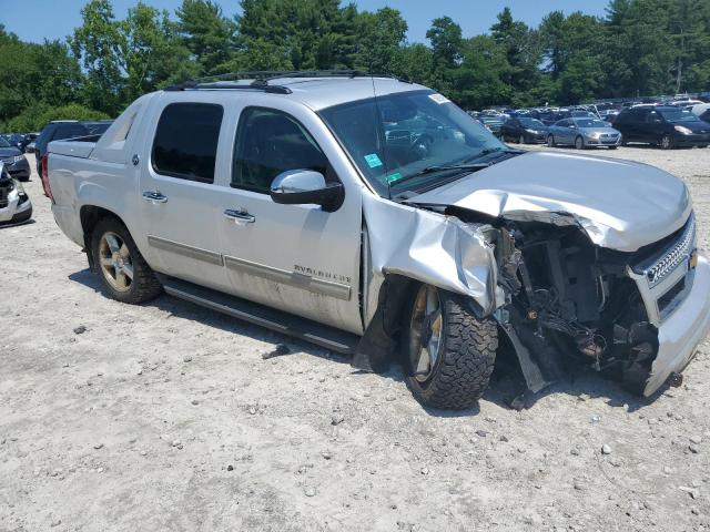 Photo 4 from auction – 2013 CHEVROLET AVALANCHE with VIN 3GNTKFE71DG307637