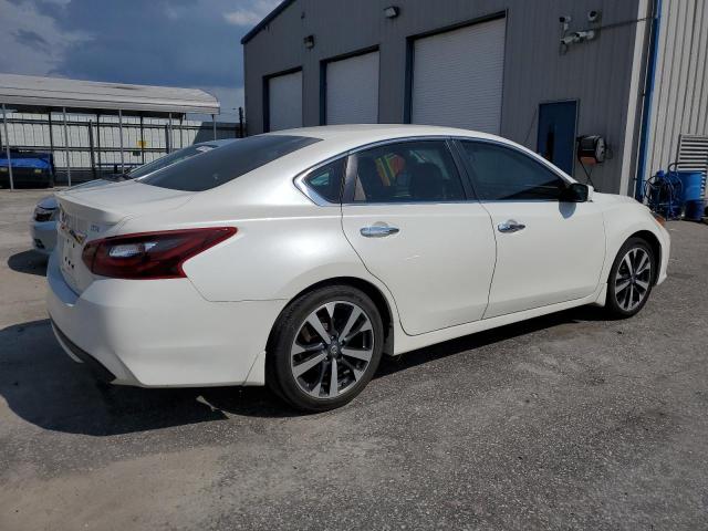 Photo 3 from auction – 2017 NISSAN ALTIMA 2.5 with VIN 1N4AL3APXHC484543