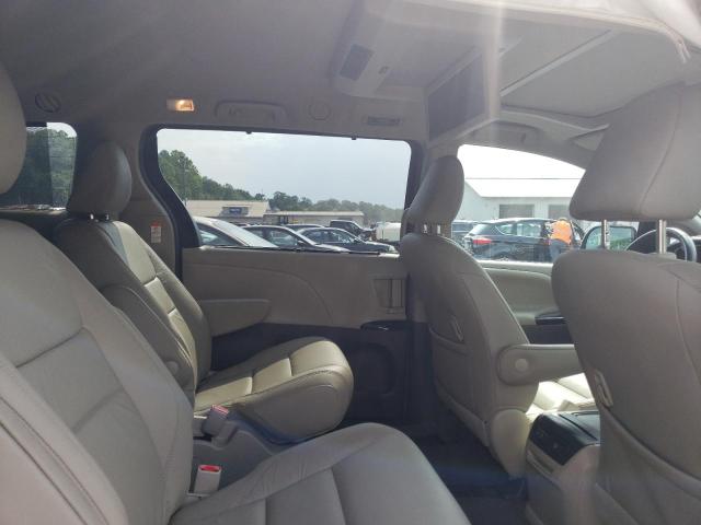 Photo 11 from auction – 2018 TOYOTA SIENNA XLE with VIN 5TDDZ3DC2JS189827