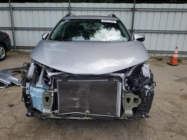 Photo 5 from auction – 2017 TOYOTA RAV4 XLE with VIN 2T3WFREV5HW333657
