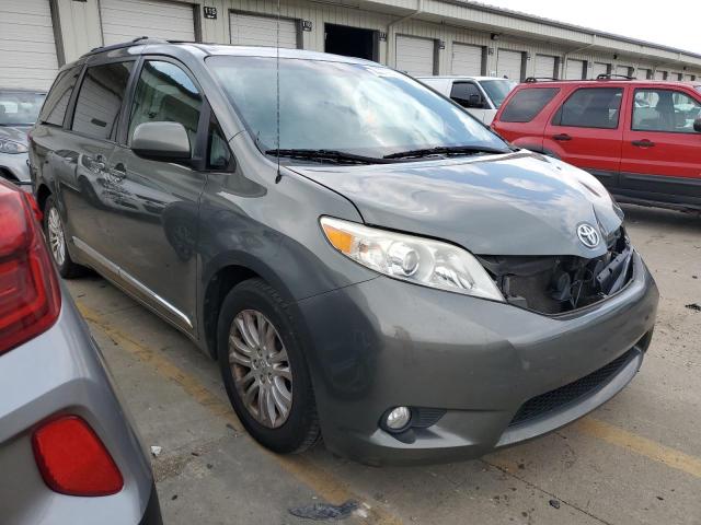 Photo 4 from auction – 2012 TOYOTA SIENNA XLE with VIN 5TDYK3DC3CS189957