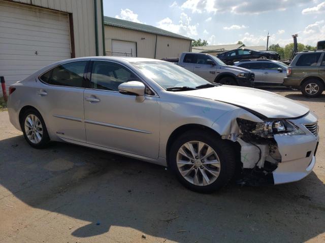 Photo 4 from auction – 2013 LEXUS ES 300H with VIN JTHBW1GG2D2004558