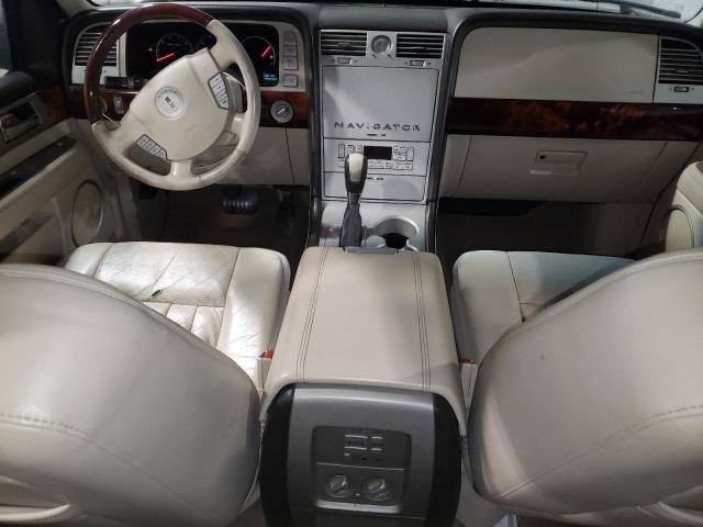 Photo 8 from auction – 2003 LINCOLN NAVIGATOR with VIN 5LMFU28RX3LJ29386