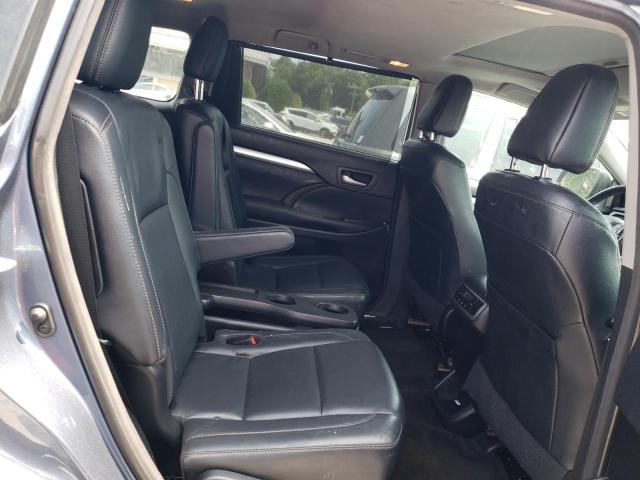 Photo 10 from auction – 2017 TOYOTA HIGHLANDER with VIN 5TDJZRFH7HS407799