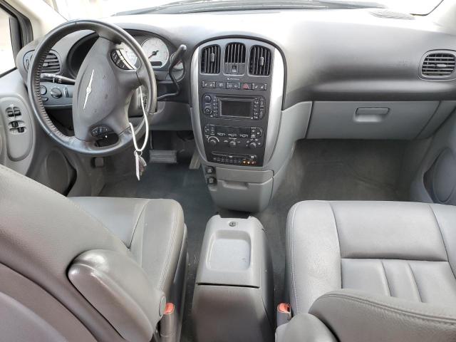 Photo 8 from auction – 2006 CHRYSLER TOWN & COU with VIN 2A4GP54L56R802015
