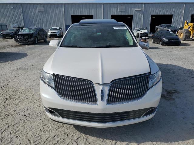 Photo 5 from auction – 2016 LINCOLN MKT with VIN 2LMHJ5AT5GBL02639