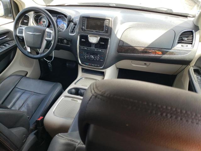 Photo 8 from auction – 2013 CHRYSLER TOWN & COU with VIN 2C4RC1CG6DR691933
