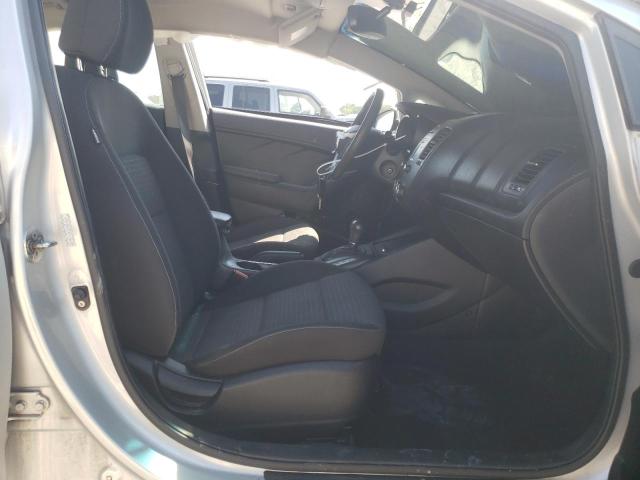 Photo 7 from auction – 2016 KIA FORTE LX with VIN KNAFX4A65G5504263