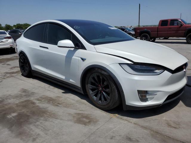 Photo 4 from auction – 2017 TESLA MODEL X with VIN 5YJXCAE21HF035536