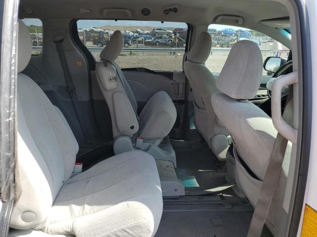 Photo 11 from auction – 2011 TOYOTA SIENNA LE with VIN 5TDKK3DC3BS060279