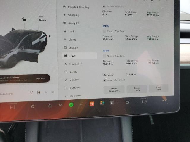 Photo 9 from auction – 2021 TESLA MODEL Y with VIN 5YJYGDEE8MF274886