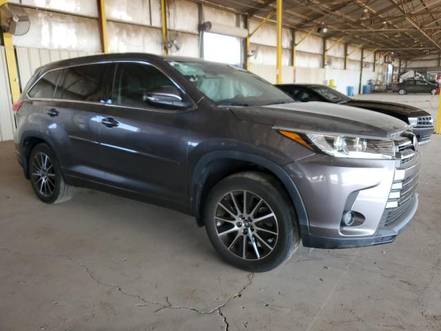 Photo 4 from auction – 2017 TOYOTA HIGHLANDER with VIN 5TDJZRFH7HS509376