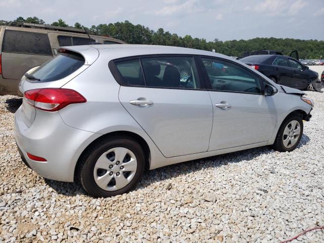 Photo 3 from auction – 2017 KIA FORTE LX with VIN KNAFK5A82H5719204
