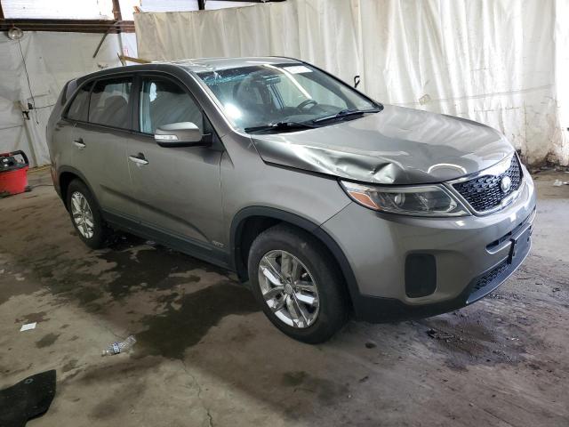 Photo 4 from auction – 2014 KIA SORENTO LX with VIN 5XYKTCA6XEG465908